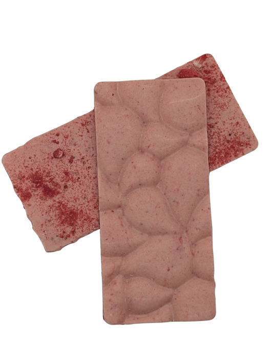 Artisan Creamy Strawberry Chocolate Bar